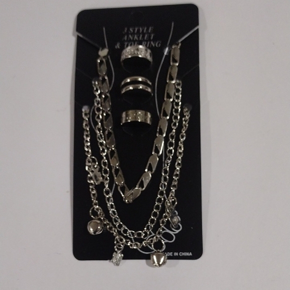 Silver Tone 3-Piece Anklet Set with Charms + 3 Toe Rings – Trendy Summer Jewelry - Picture 3 of 8